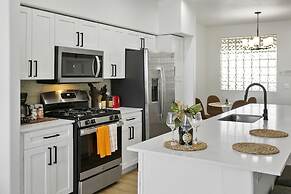 CozySuites at Glendale