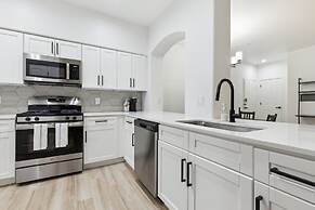 CozySuites at Glendale