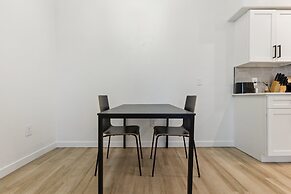 CozySuites at Glendale