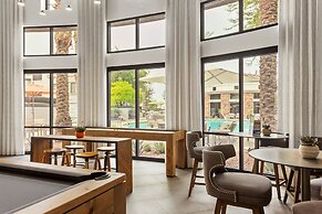 CozySuites at Glendale