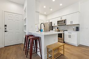 CozySuites at Glendale