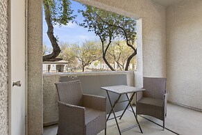 CozySuites at Glendale