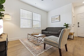 CozySuites at Glendale