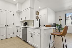 CozySuites at Glendale