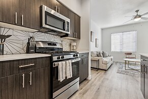 CozySuites at Glendale