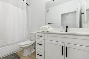 CozySuites at Glendale