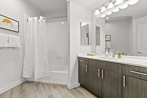 CozySuites at Glendale