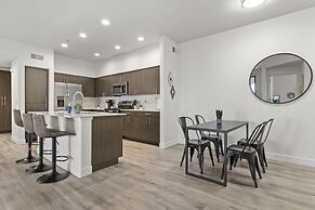 CozySuites at Glendale