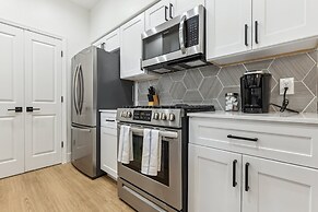 CozySuites at Glendale