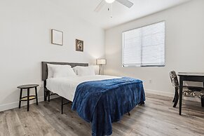 CozySuites at Glendale