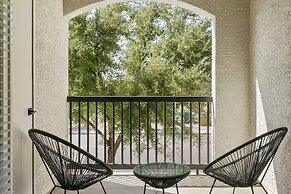 CozySuites at Glendale