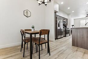 CozySuites at Glendale