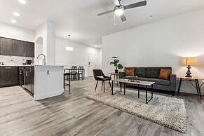 CozySuites at Glendale