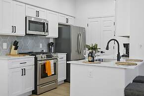 CozySuites at Glendale