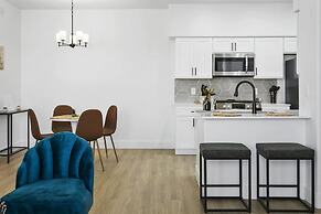 CozySuites at Glendale