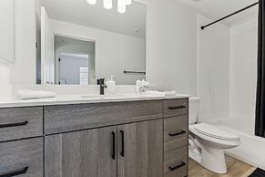 CozySuites at Glendale