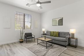 CozySuites at Glendale