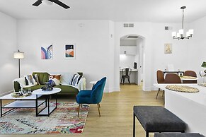 CozySuites at Glendale