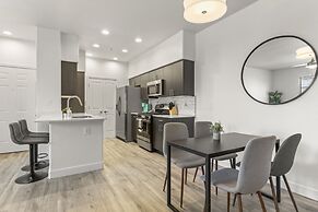 CozySuites at Glendale