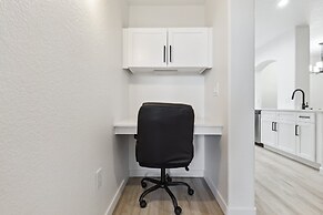 CozySuites at Glendale