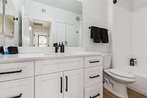 CozySuites at Glendale