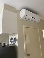 Mitcham train station  2 bedrooms unit