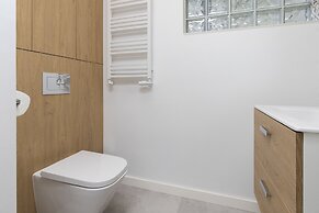 Dom Rajska by Renters