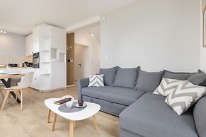 Dom Rajska by Renters