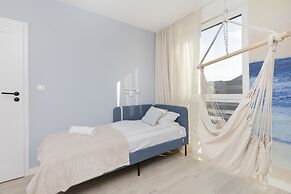 Dom Rajska by Renters