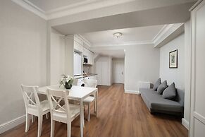 Meroddi Galata Flats