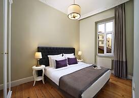 Meroddi Galata Flats