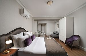 Meroddi Galata Flats