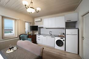 Meroddi Galata Flats