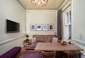 Meroddi Galata Flats