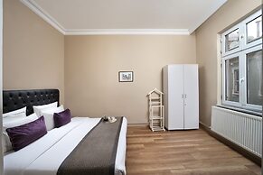 Meroddi Galata Flats