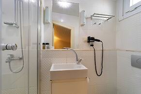 Meroddi Galata Flats