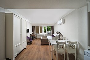 Meroddi Galata Flats