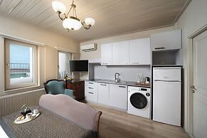 Meroddi Galata Flats