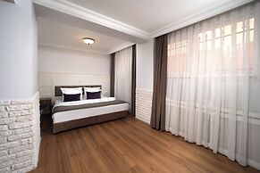 Meroddi Galata Flats