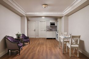 Meroddi Galata Flats