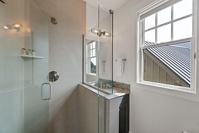 Stone 5 Bedroom Home by Redawning