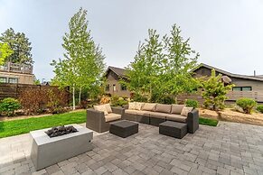 Stone 5 Bedroom Home by Redawning