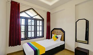 Itsy Hotels Regalia Grand, 500 Mtrs From Madikeri Fort