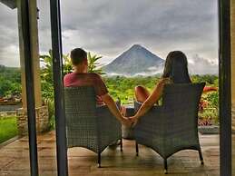 Arenal Roca Suites