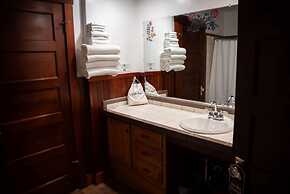 Miranda Gardens Resort