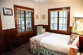 Miranda Gardens Resort