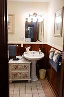 Miranda Gardens Resort