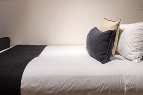 ULIV Edgar Allan Poe