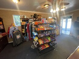 Sierra Woods Lodge