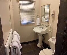 Sierra Woods Lodge